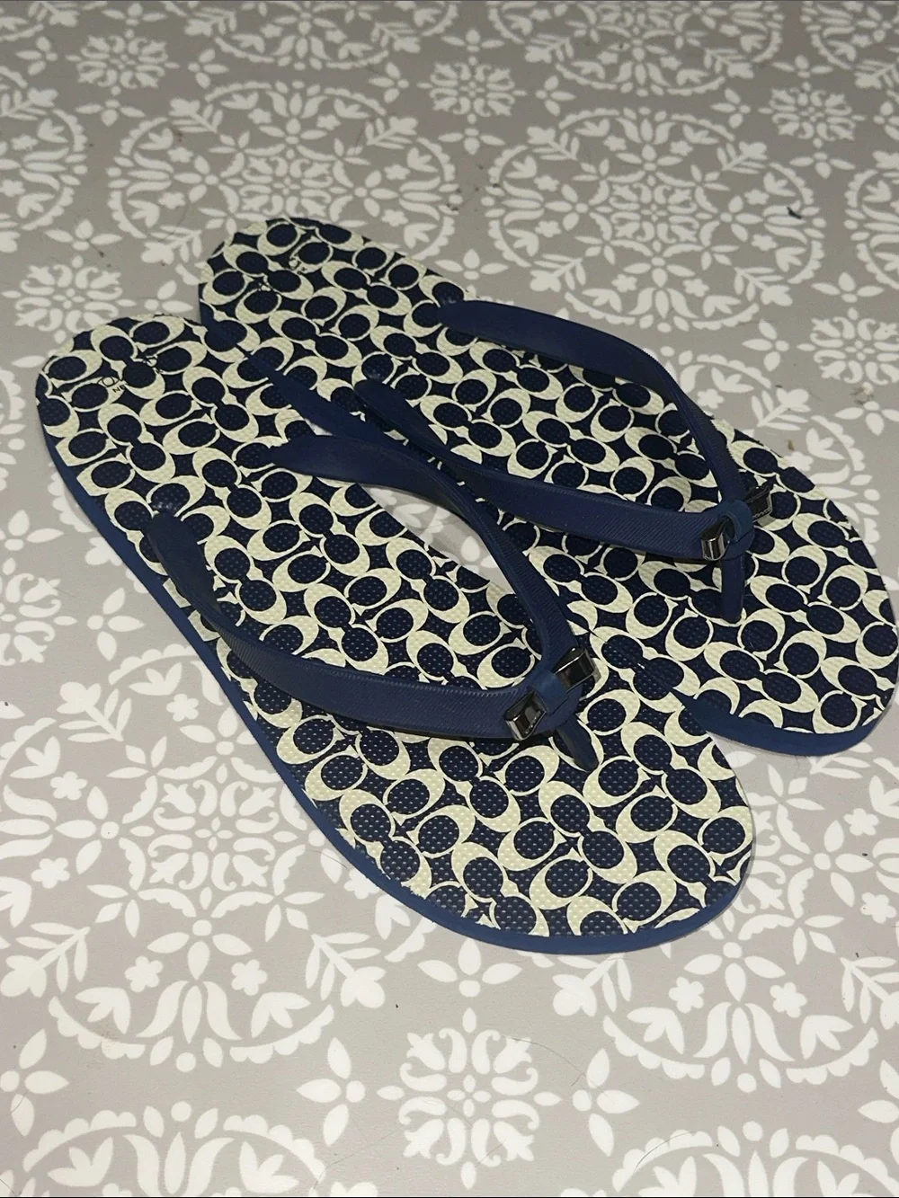 Coach Navy & Cream Bow Adorned Flip Flops